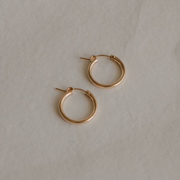 Signature Sol Hoops